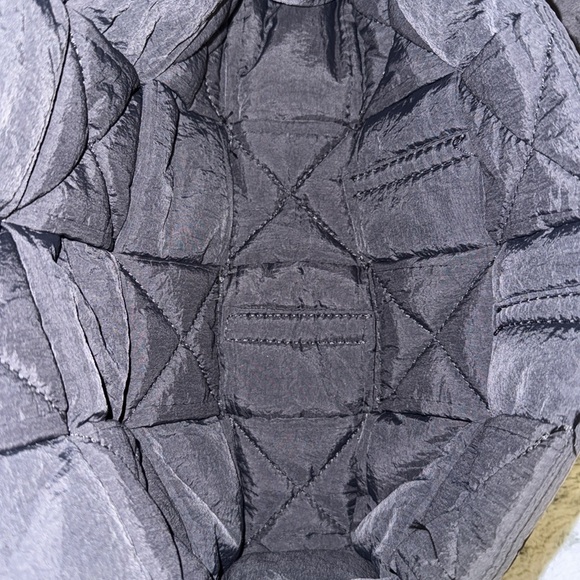 Men’s or Women's Crossbody Puffy Magentic locking bag W extra coin purse.10/10 - Picture 13 of 16